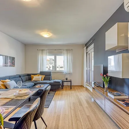 Appartement Dea - Three Bedroom *