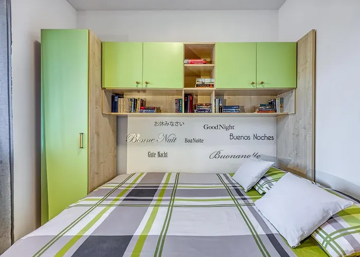 Dea - Three Bedroom Lejlighed Pula