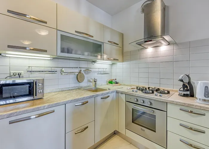 Appartement Dea - Three Bedroom Pula