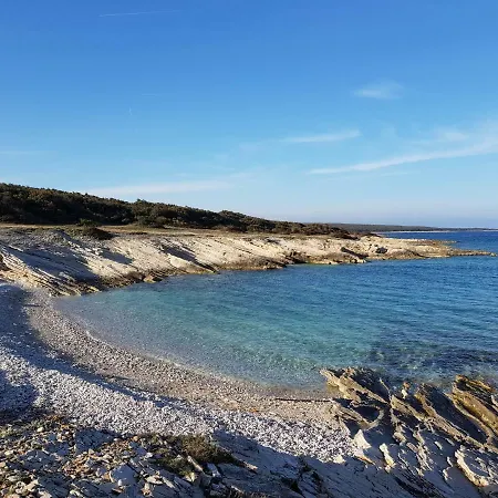 Dea - Three Bedroom Apartman